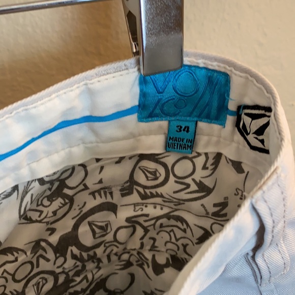 Volcom shorts. - Picture 4 of 4